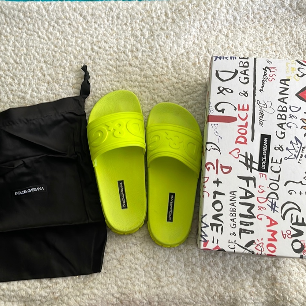 Dolce & Gabana Slides